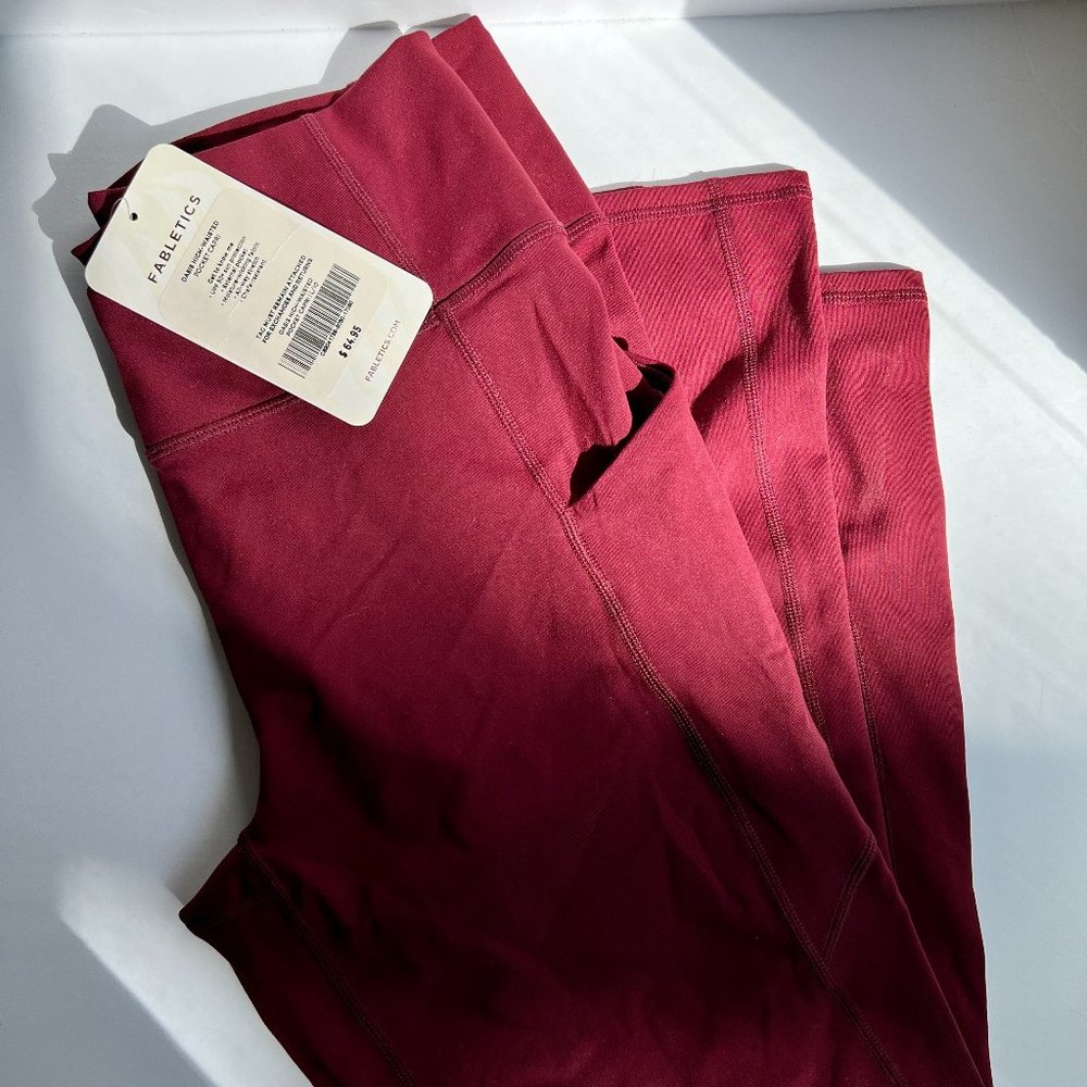 NWT FABLETICS L OASIS PURE LUXE Merlot color High-Waisted Capri Legging-pockets